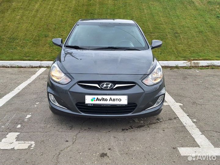 Hyundai Solaris 1.6 AT, 2013, 108 500 км