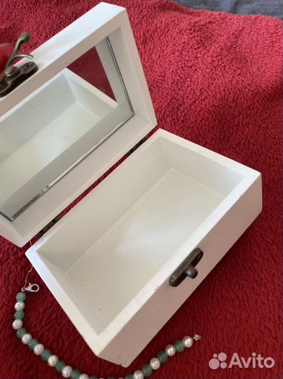 Шкатулка для украшений с зеркалом