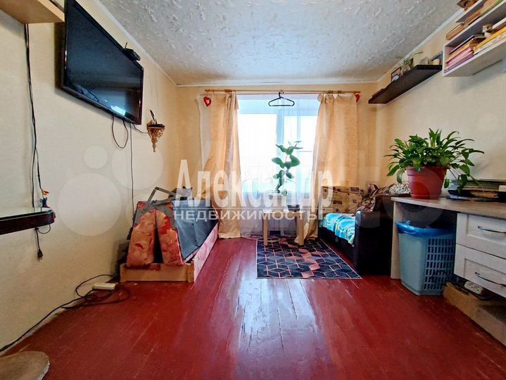 Комната 18 м² в > 9-к., 5/5 эт.