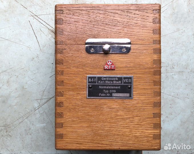 Нормальный элемент Вестона номерной