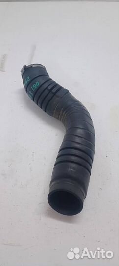 Патрубок воздушного фильтра