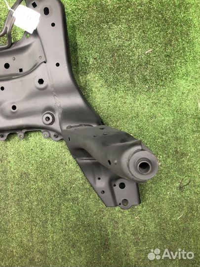 Б/У Подрамник со сгоревшего автомобиля, отчищен