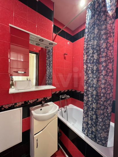 1-к. квартира, 35 м², 1/10 эт.