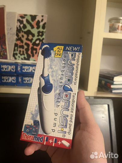 Зубная щетка pumpbrush