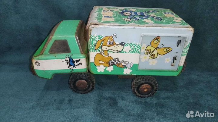 Железные игрушки из СССР машинки