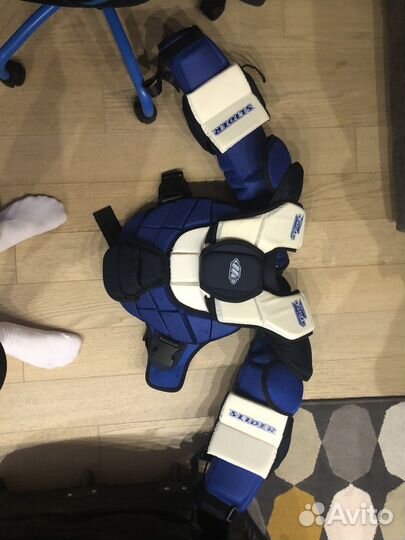 Вратарский комплект хоккейный