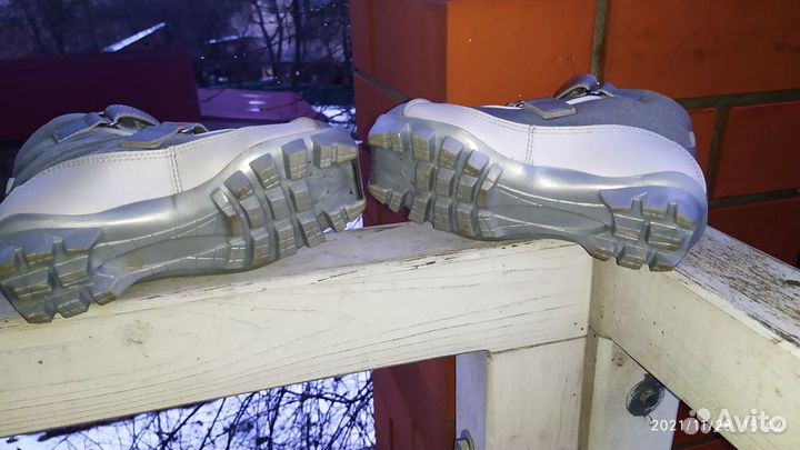 Лыжные ботинки dekatlon 32р