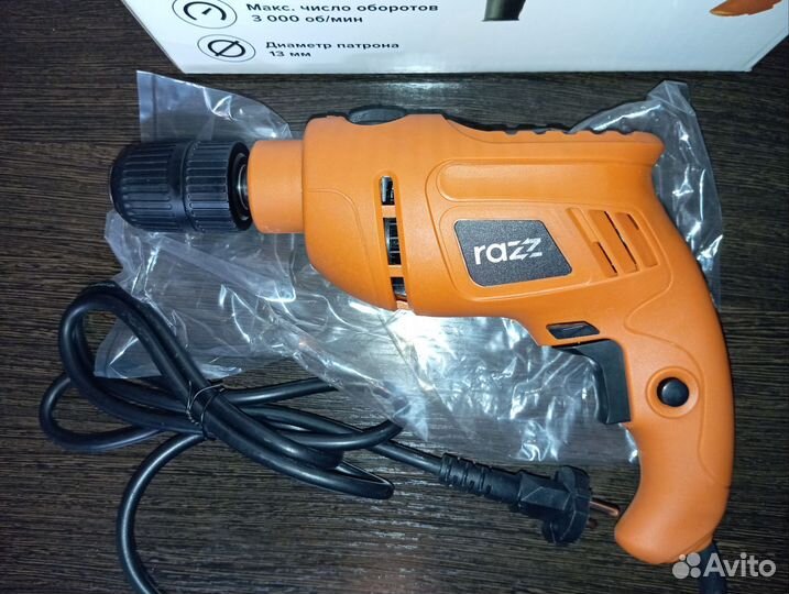 Дрель электрическая новая