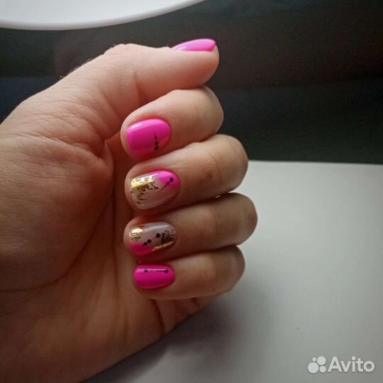 Маникюр с покрытием гель-лаком