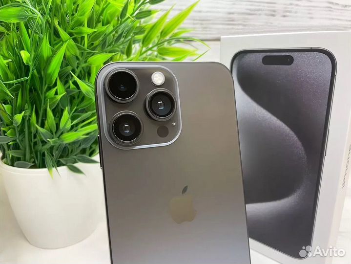 iPhone Xr в корпусе 15 Pro