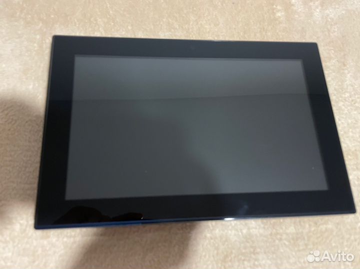 Цифровая фоторамка ViewSonic VFM1036w-51e