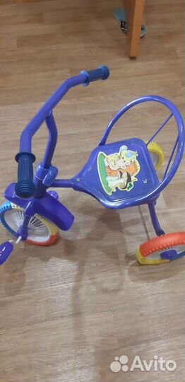 Детский трехколесный велосипед бу