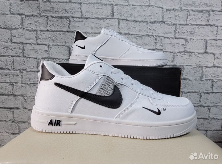 Кроссовки nike air force 1. 43,44. Маломер