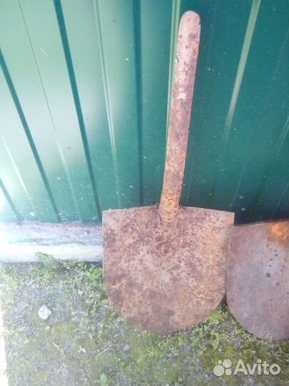 Старинные финские лопаты