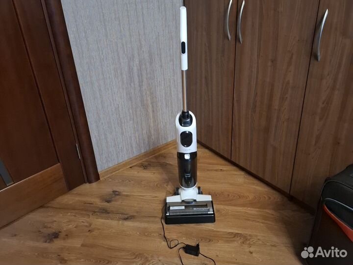 Моющий пылесос беспроводной history AQ7500