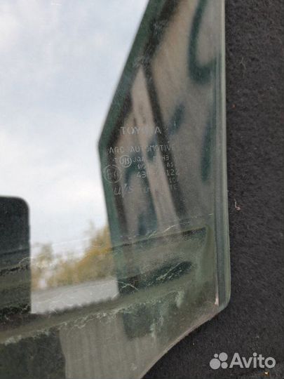 Стекло заднее правое Toyota Prius ZVW30 2ZR-FXE