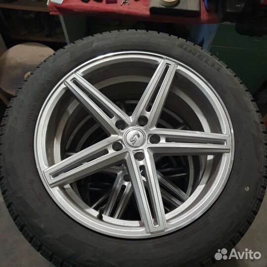 Зимние колёса всборе 235 55 R19