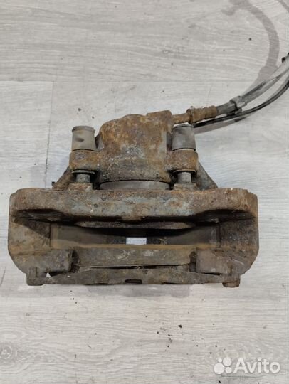 Суппорт передний левый mercedes sprinter