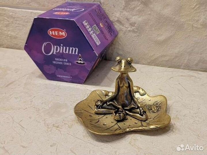 Фигурка лягушка для интерьера латунь бронза медь