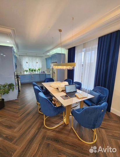 Стол и стулья, разные модели. Есть доставка