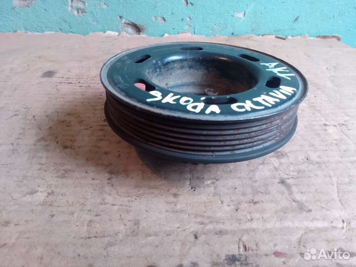 Шкив коленвала с шестерней 1.6 AKL Skoda Octavia
