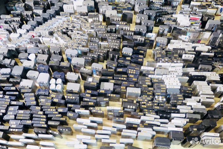 Зарядка и батарея на фотоаппарат