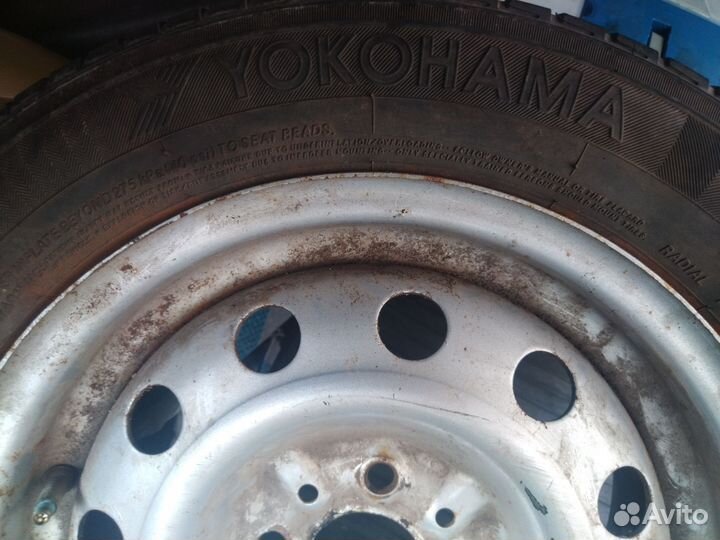 Yokohama Y402B 175/65 R14 82T