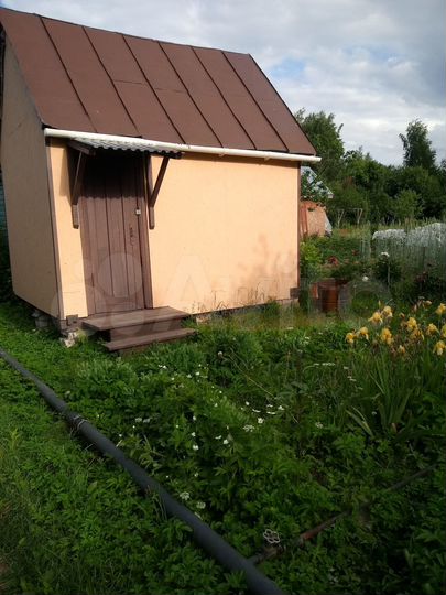 Дача 10 м² на участке 4 сот.