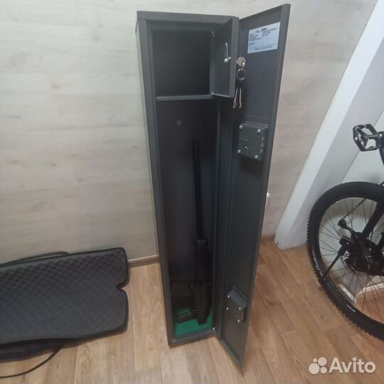 Оружейный сейф Aiko Чирок 1318