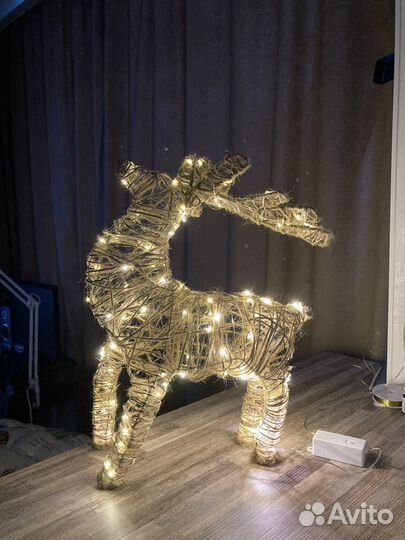 Олень из проволоки