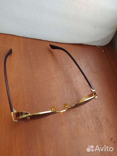 Солнцезащитные очки женские