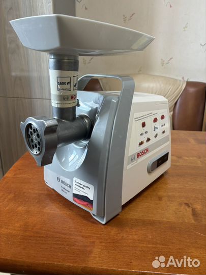 Мясорубка Bosch 1600W