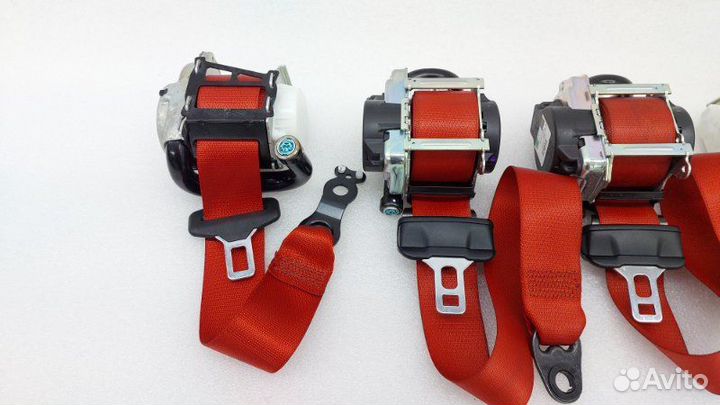 Б/У Б/У Ремень безопасности с пиропатроном