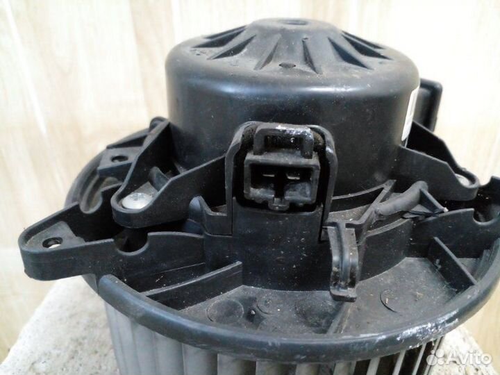 Мотор отопителя Chevrolet Cruze J300 2010