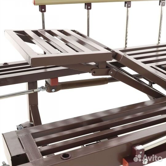 Медицинская кровать для лежачих больных