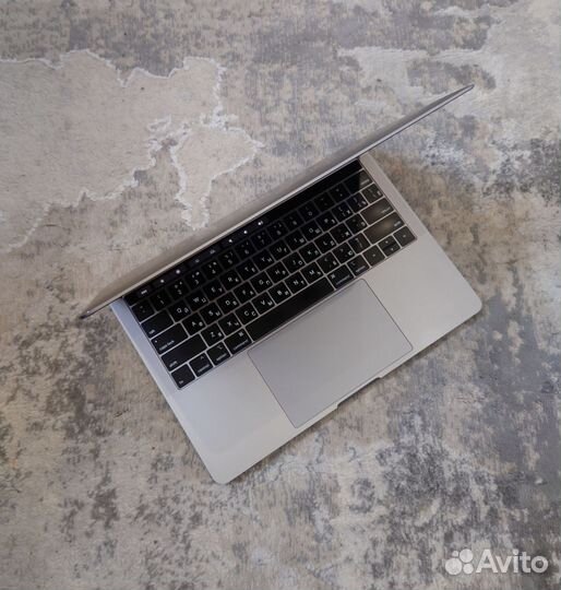 Apple MacBook Pro 13 2019