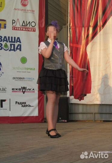 Костюм для выступлений. Две сменных жилетки