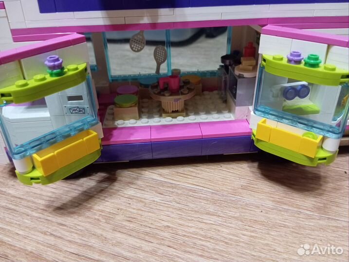 Лего френдс 41395 кемпер