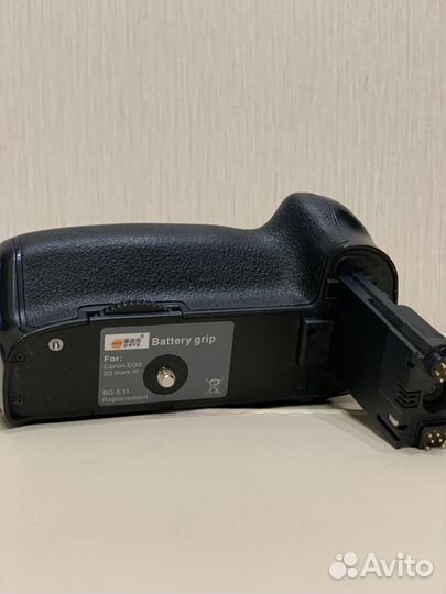 Батарейный блок BG-E11 для 5D mark III