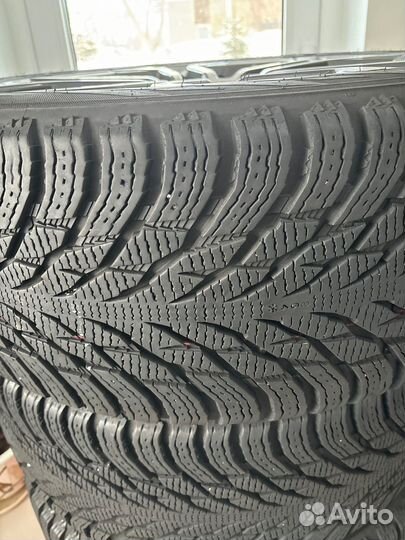 Nokian Tyres Hakkapeliitta R3 SUV 275/40 R21 и 315/35 R21