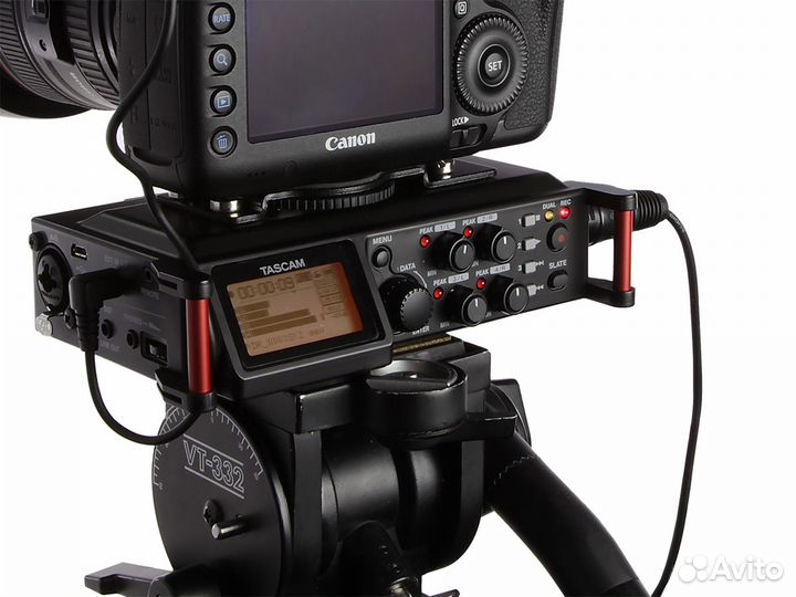 Портативный рекордер Tascam DR-70D