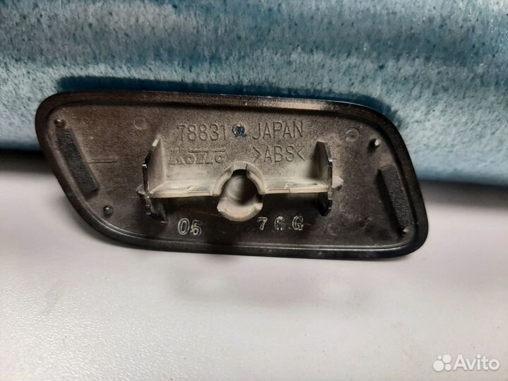 Крышки омывателя фар Land Cruiser 200 2007-2012