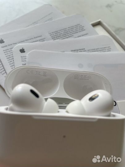 Apple AirPods Pro 2 (шумоподавление)