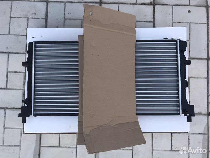 Радиатор охлаждения Поло седан Шкода Рапид Фабия