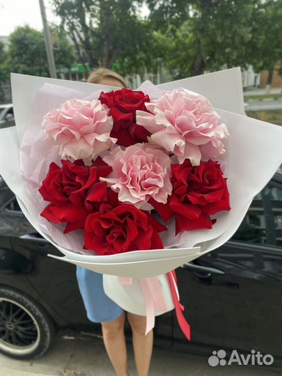 Букет - 7 французских роз микс двух цветов