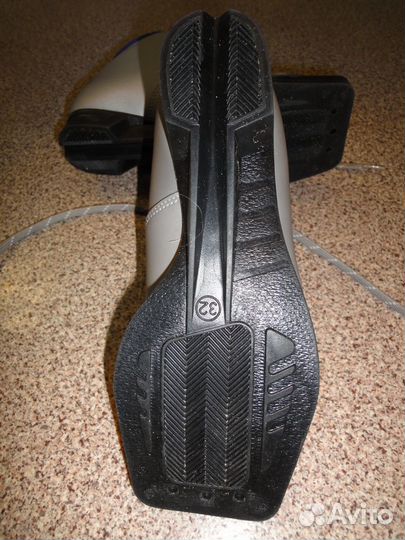 Ботинки лыжные р32, р34, р35