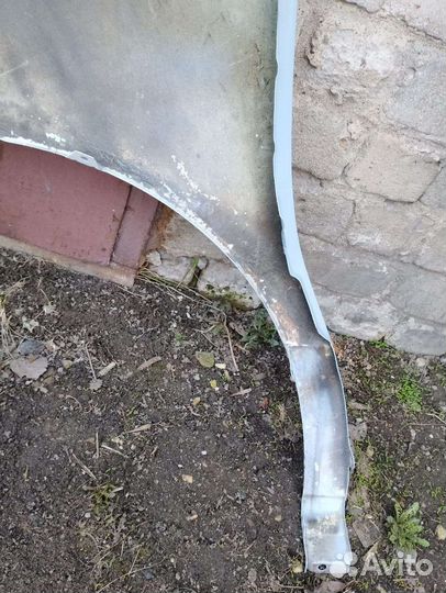 Передние крылья Hyundai Grand Starex