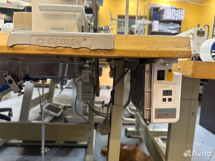 Промышленная прямострочная машина Gemsy 5550 Б/У