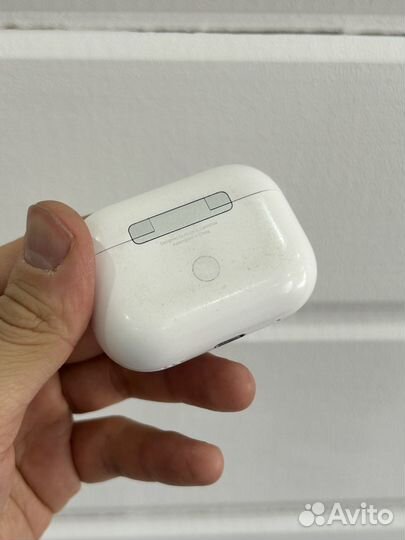 Airpods pro 2 кейс и левый наушник