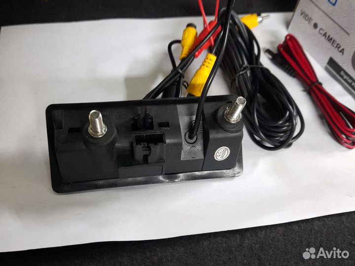 Задние камера vw tiguan